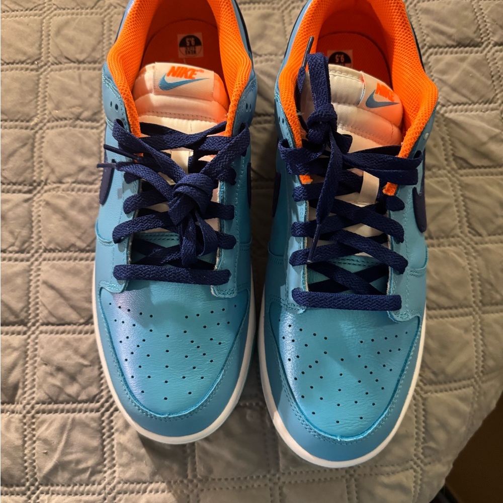 Nike Dunk Low SE - Picture 2 of 3